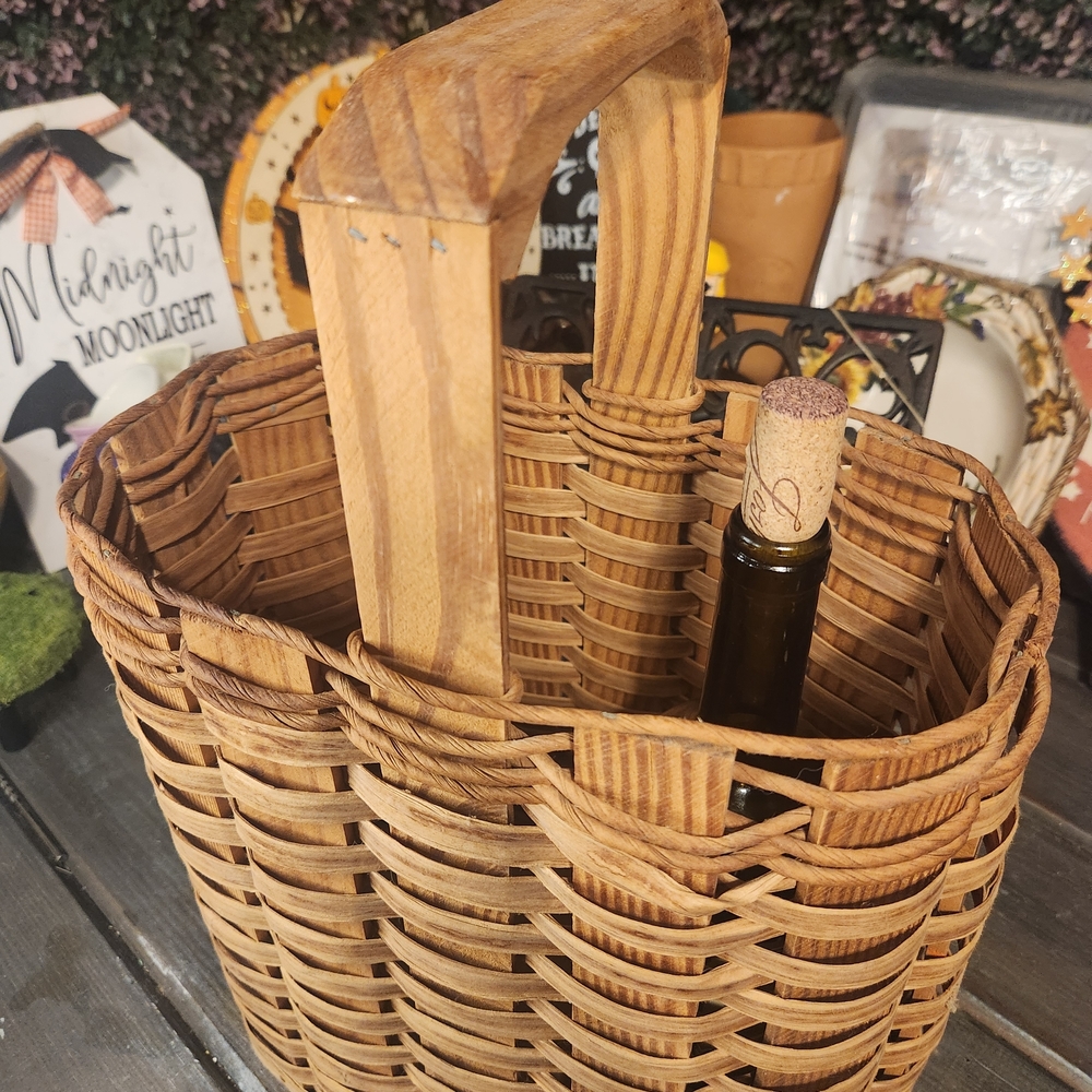 Rustic Brown Woven Basket Pinic Basket Wine Cottagecore Florwercore